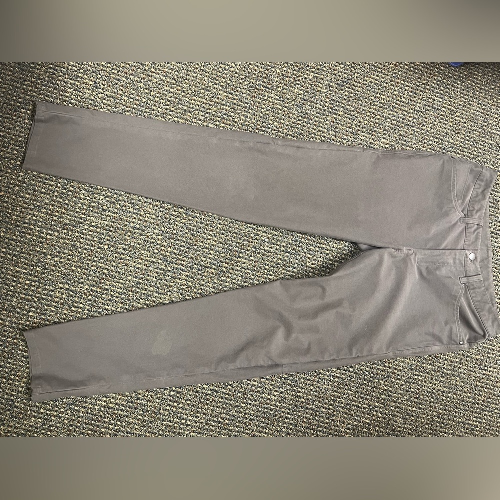 Men’s Lulu lemon pants